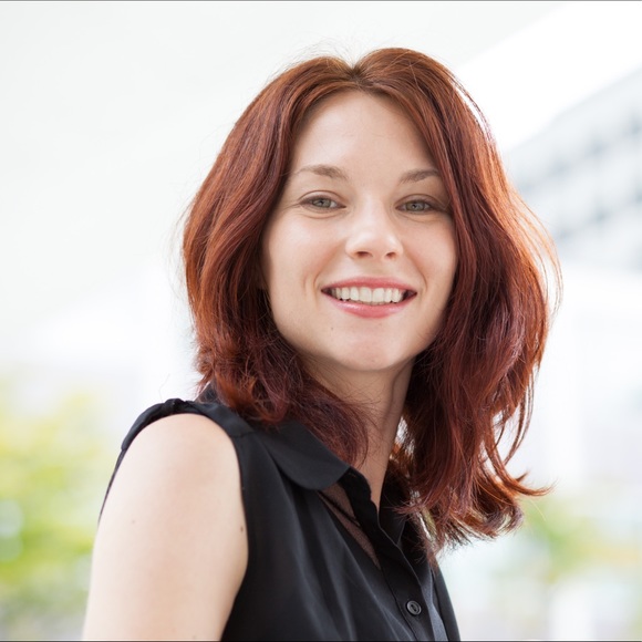 Meet your Posher, Julia - Picture 1 of 1